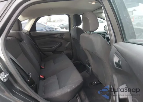 2017 Ford Focus S из США, поврежденный, VIN 1FADP3E23HL323869